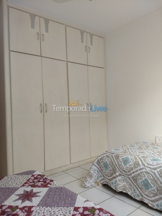 Apartment for vacation rental in Guarapari (Praia do Morro)