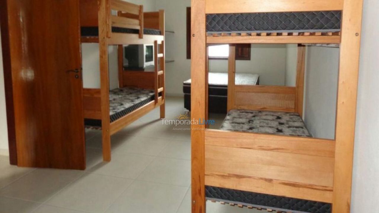 Casa para alquiler de vacaciones em Ubatuba (Maranduba)