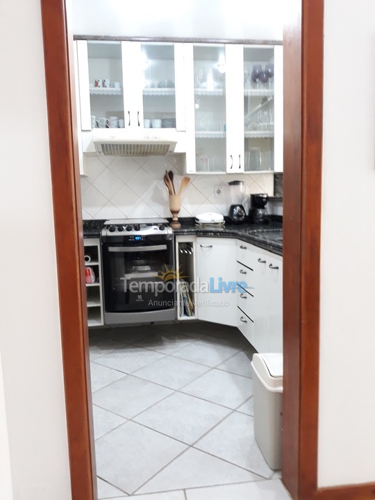 Apartamento para alquiler de vacaciones em Florianópolis (Jurere Tradicional)