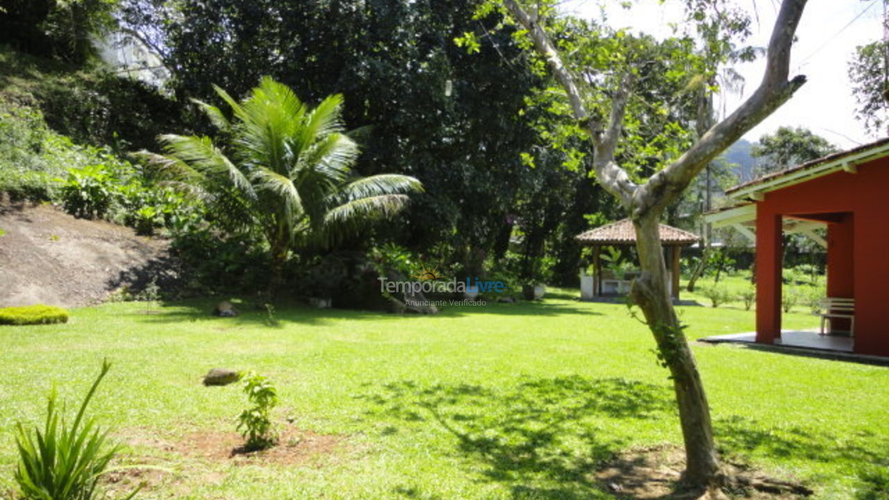 Casa para alquiler de vacaciones em Ubatuba (Praia das Toninhas)