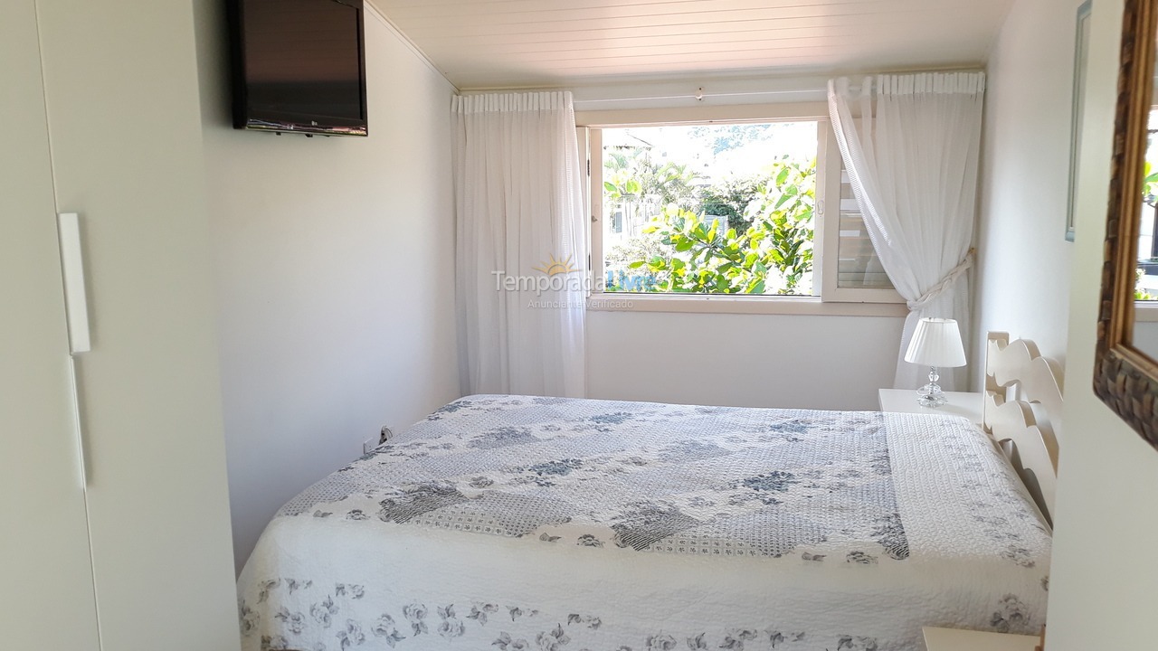 Apartamento para alquiler de vacaciones em Florianópolis (Jurere Tradicional)