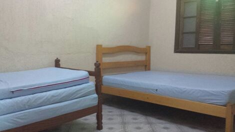 Casa com 4 dormitórios sendo 1 suíte - Praia de Vista Linda - Bertioga