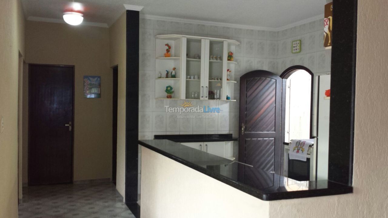 Casa para aluguel de temporada em Bertioga (Vista Linda)