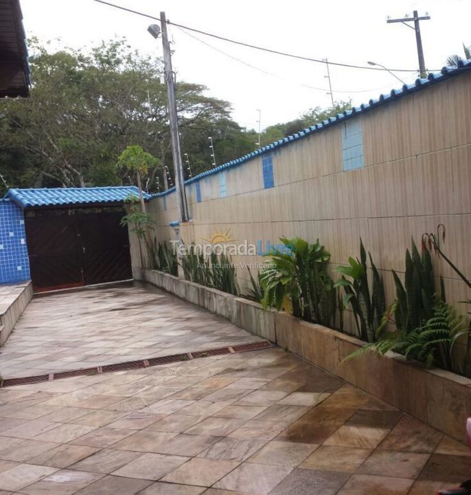 Casa para aluguel de temporada em Bertioga (Vista Linda)