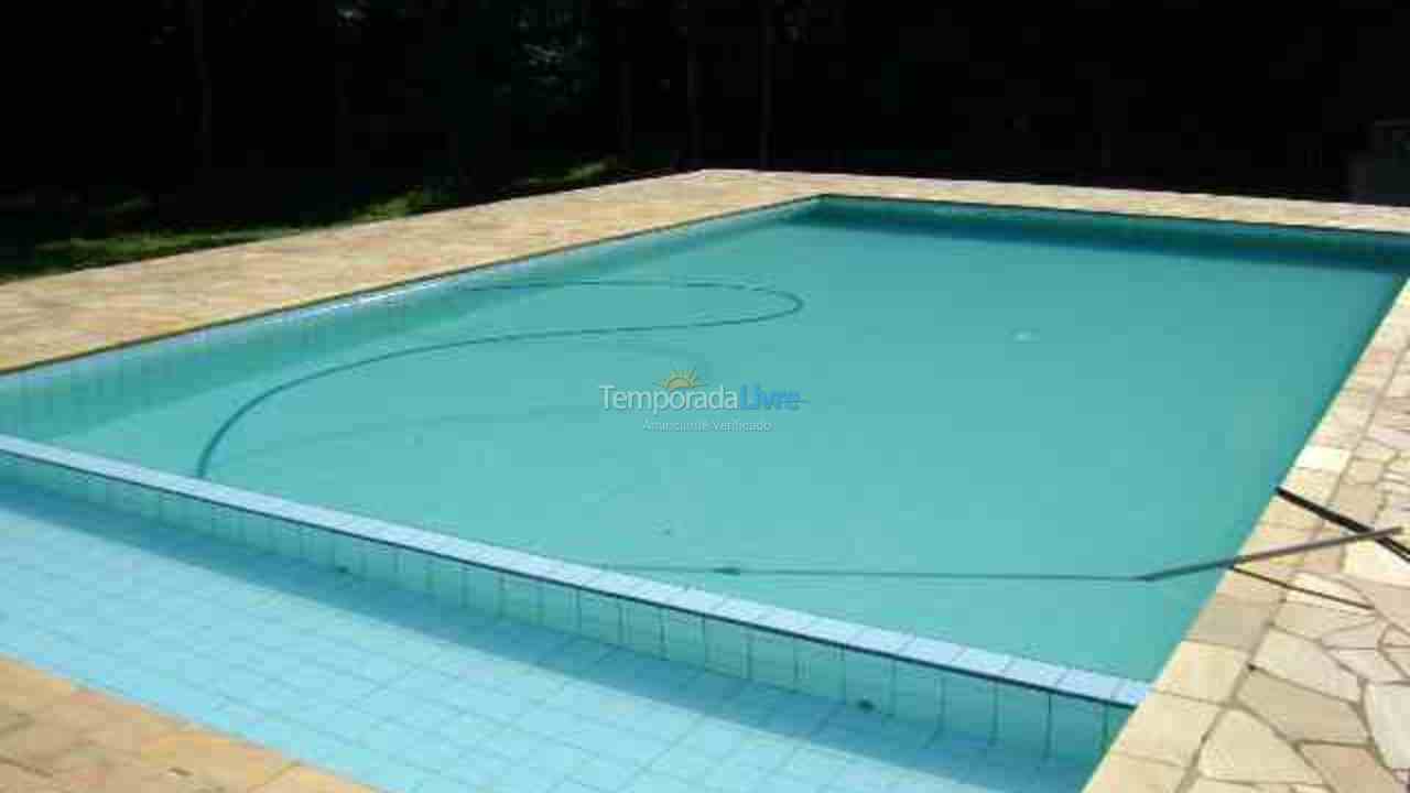 Granja para alquiler de vacaciones em Arujá (Correas)