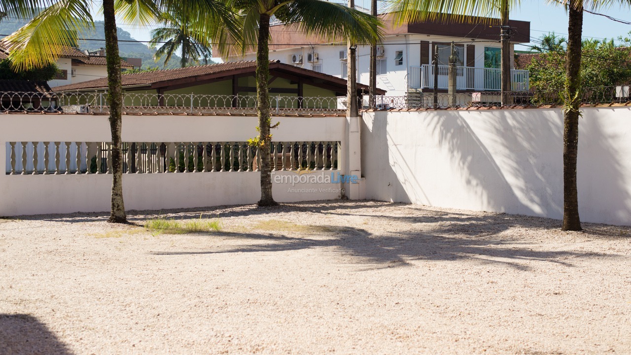 Apartamento para aluguel de temporada em Ubatuba (Praia Grande)