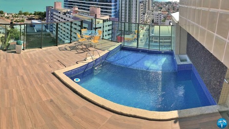Cobertura com piscina e vista para o mar de pajuçara. 