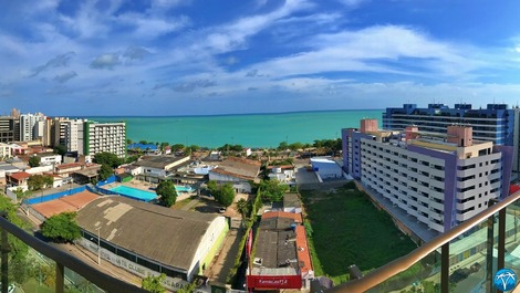 Cobertura com piscina e vista para o mar de pajuçara. 