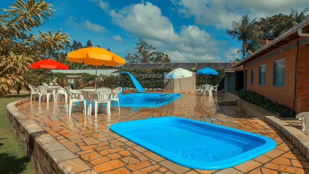 Casa para aluguel de temporada em Penha (Centro)