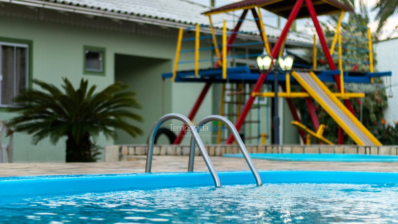 Casa para aluguel de temporada em Penha (Centro)