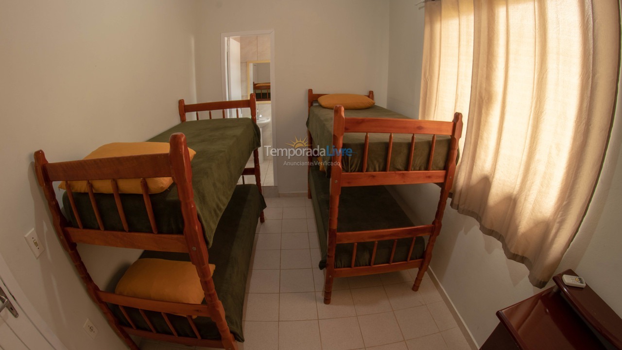 Casa para aluguel de temporada em Penha (Centro)