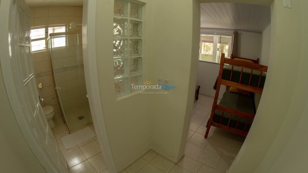 Casa para aluguel de temporada em Penha (Centro)