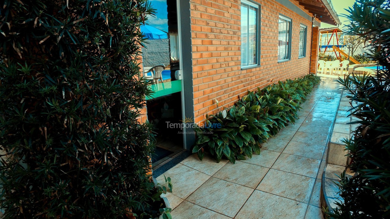 Casa para aluguel de temporada em Penha (Centro)