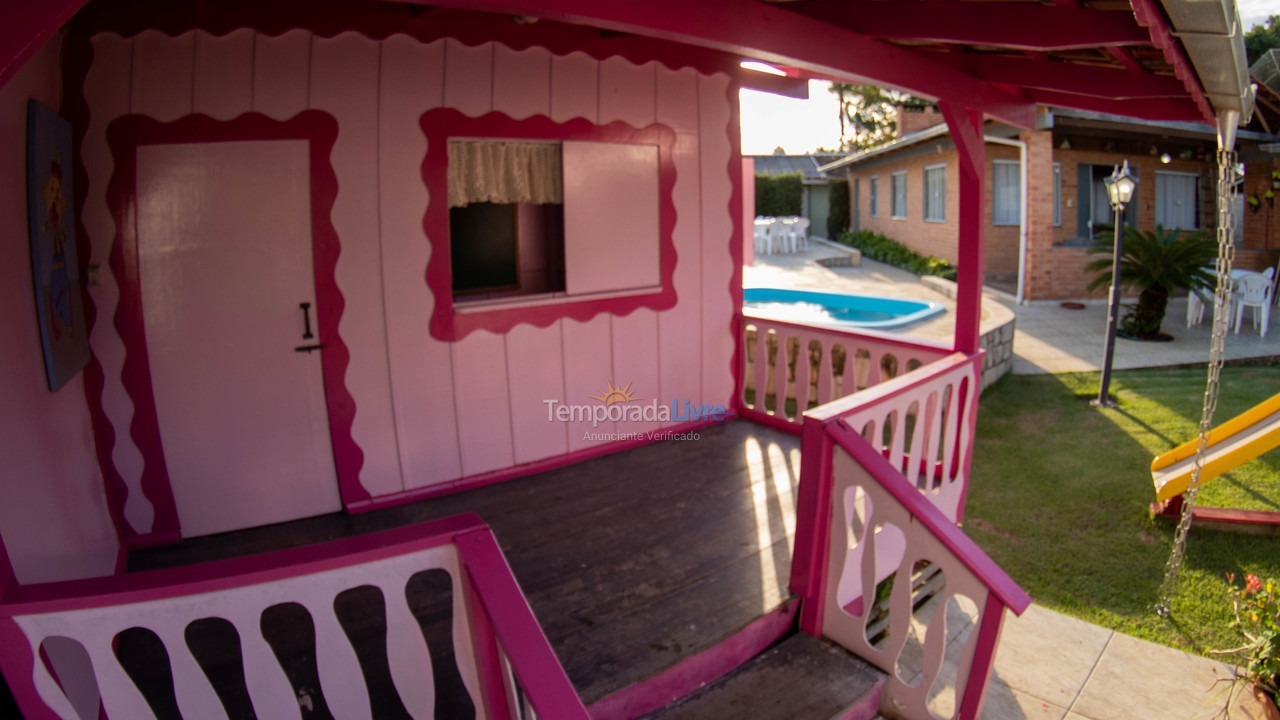 Casa para aluguel de temporada em Penha (Centro)