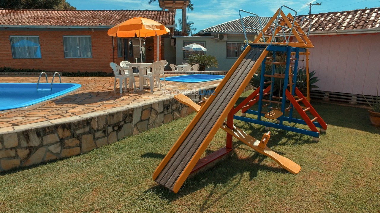 Casa para aluguel de temporada em Penha (Centro)