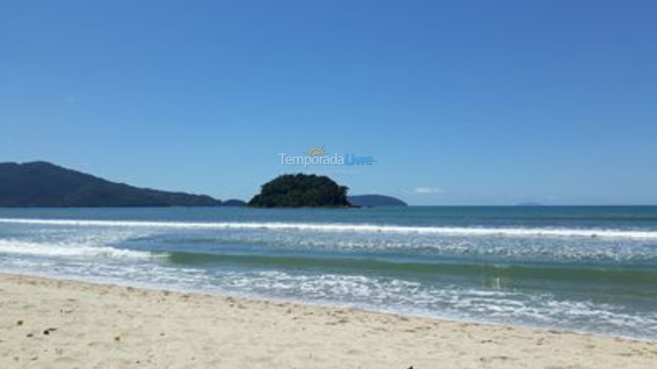 Casa para aluguel de temporada em Ubatuba (Maranduba)