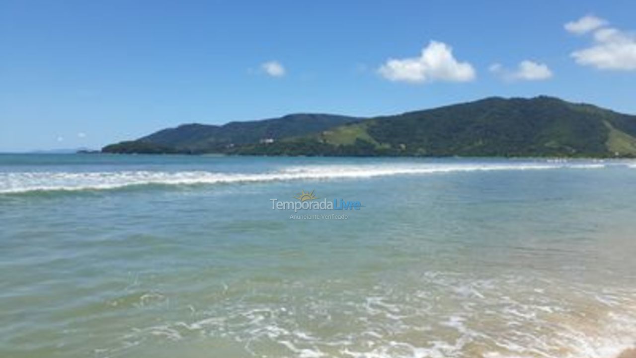 Casa para aluguel de temporada em Ubatuba (Maranduba)