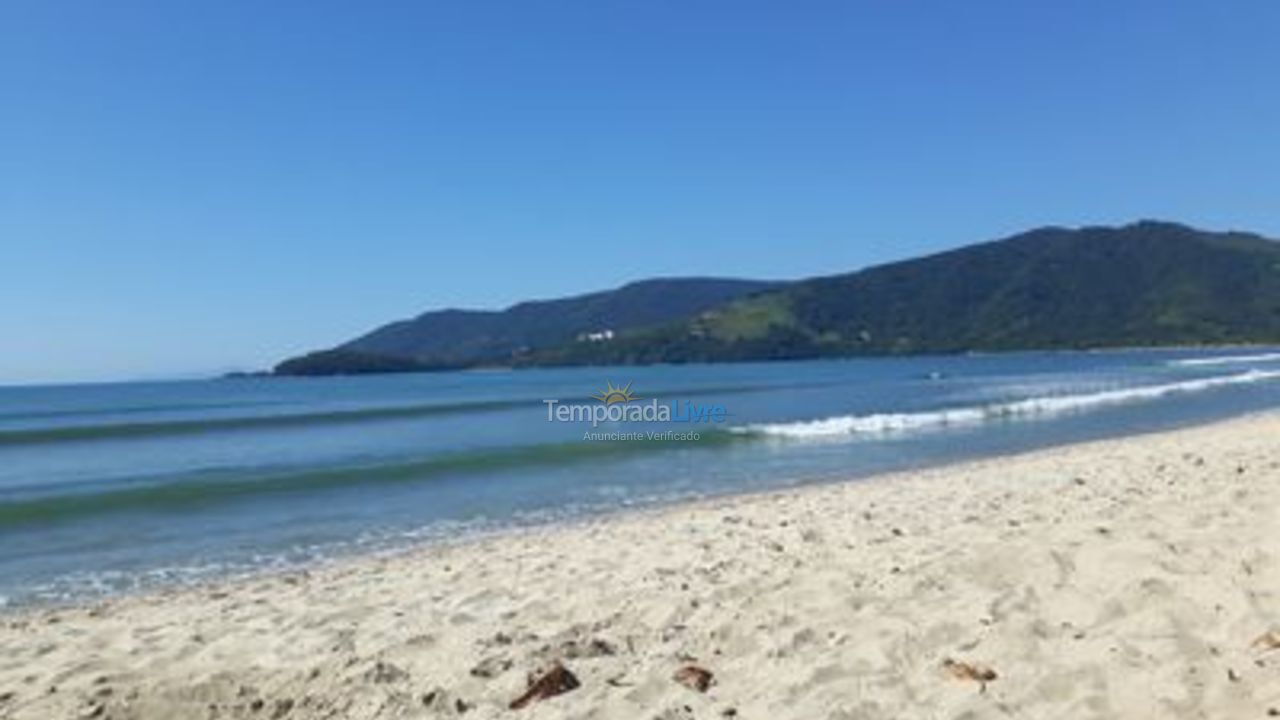 Casa para aluguel de temporada em Ubatuba (Maranduba)
