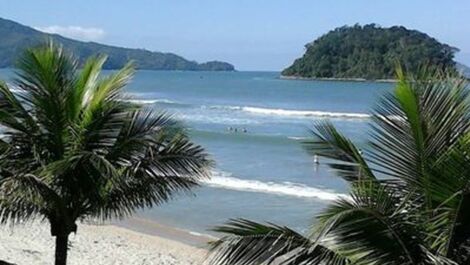 Praia em frente ao acesso da casa (tirada pelo proprietário)