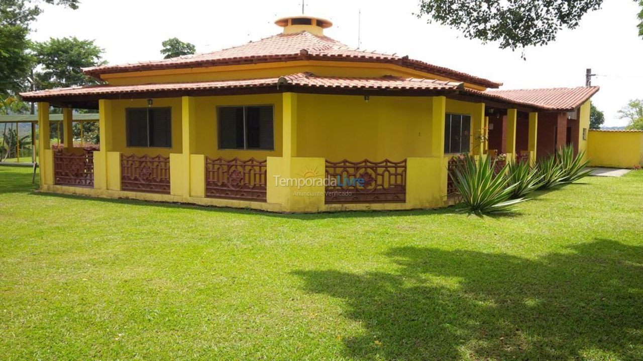 Chácara / sítio para aluguel de temporada em Biritiba Mirim (Biritiba Mirim)