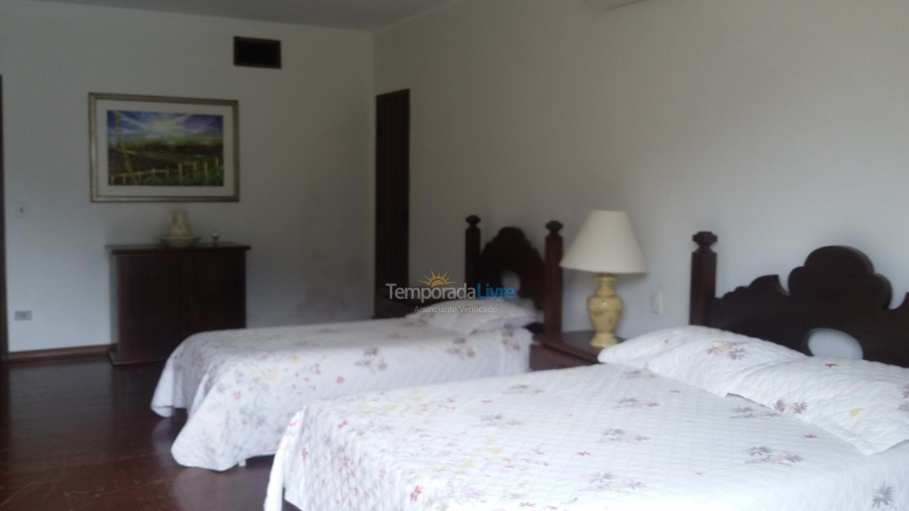 Casa para alquiler de vacaciones em Ubatuba (Praia da Santa Rita)