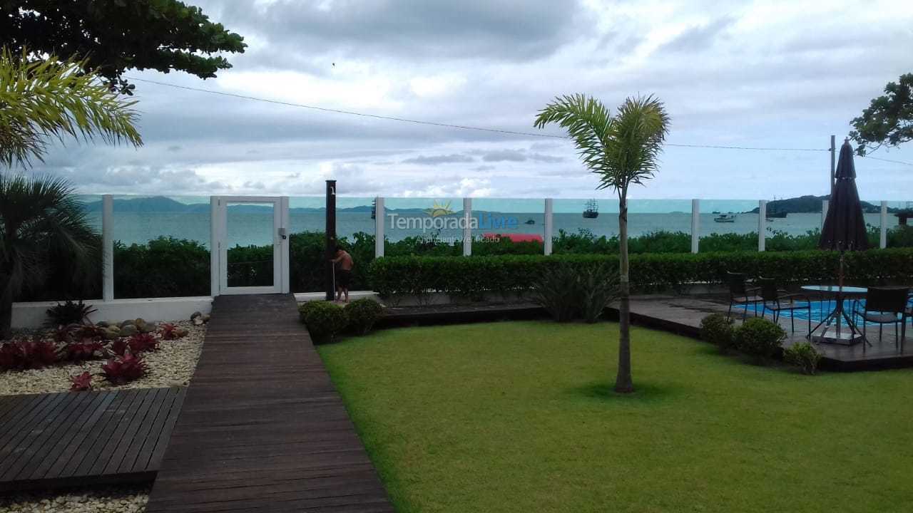 Apartamento para aluguel de temporada em Florianópolis (Cachoeira do Bom Jesus)