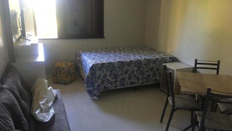 Condomínio,entre as praias Batuba Beach e Back Door.