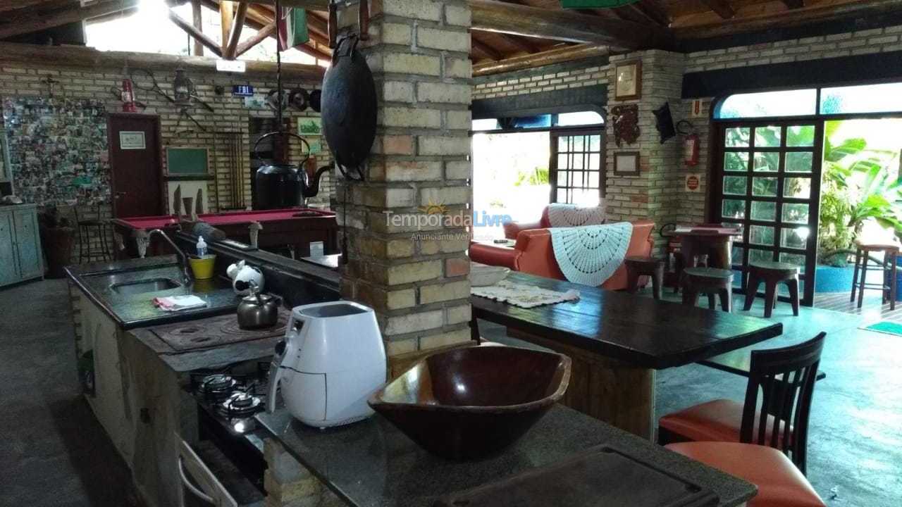 Casa para aluguel de temporada em Balneário Camboriú (Vila Real)