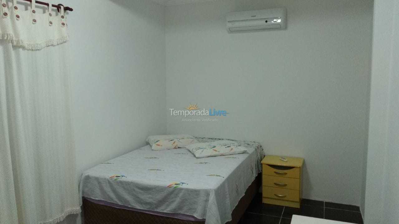 Casa para aluguel de temporada em Balneário Camboriú (Vila Real)