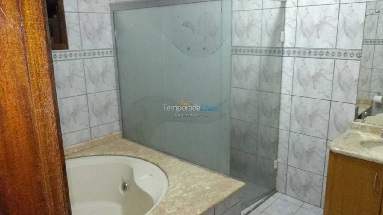 Casa para aluguel de temporada em Balneário Camboriú (Vila Real)