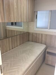 CONFORTÁVEL APARTAMENTO FRENTE AO MAR