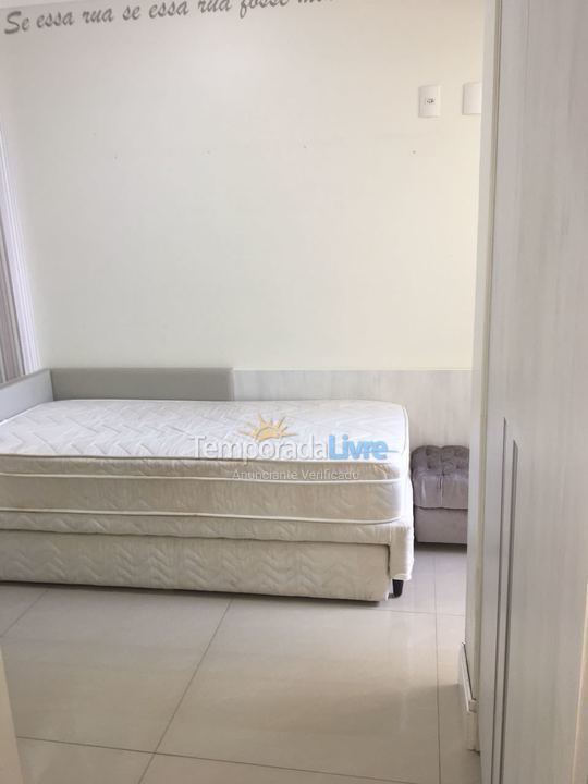 Apartamento para aluguel de temporada em Balneário Camboriú (Barra Sul)