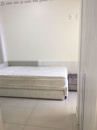 CONFORTÁVEL APARTAMENTO FRENTE AO MAR