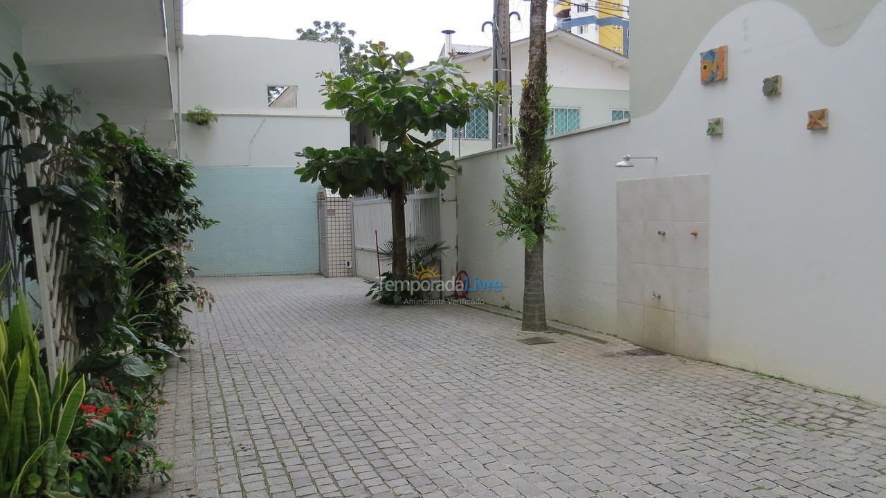 Apartamento para alquiler de vacaciones em Balneário Camboriú (Praia Central)