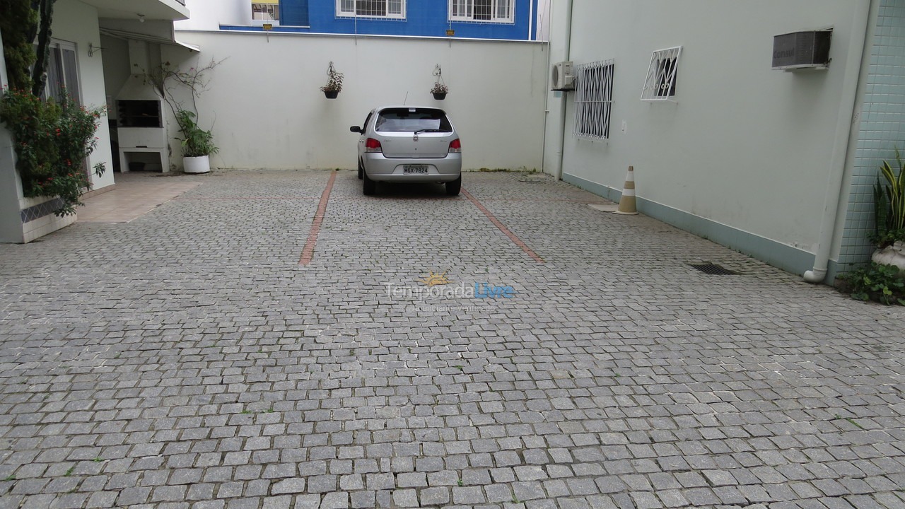 Apartamento para alquiler de vacaciones em Balneário Camboriú (Praia Central)