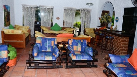 Beautiful House 50m from the beach, gated community - Holds 50 people