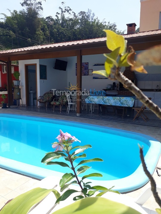 House for vacation rental in Ubatuba (Praia das Toninhas)