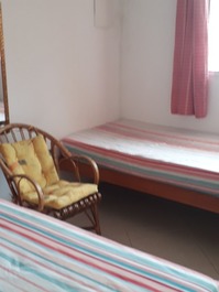 Building with two suites in Toninhas, Ubatuba. Family Nook