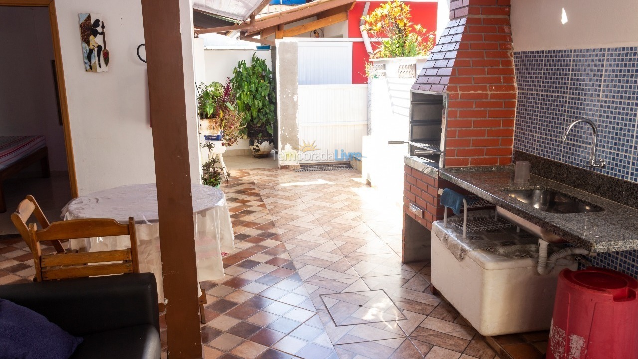 House for vacation rental in Ubatuba (Praia das Toninhas)