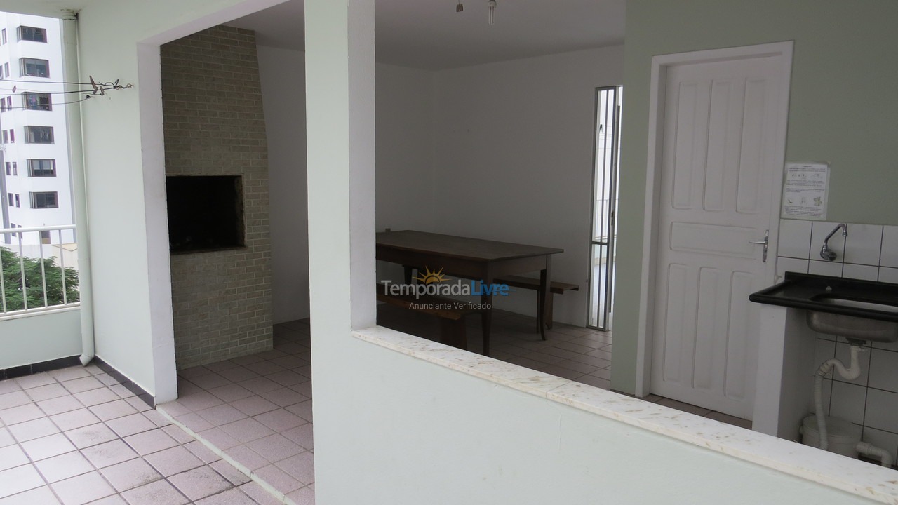Apartamento para aluguel de temporada em Balneário Camboriú (Praia Central)