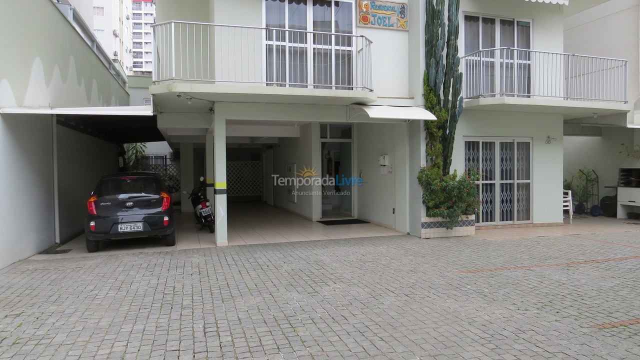 Apartamento para aluguel de temporada em Balneário Camboriú (Praia Central)