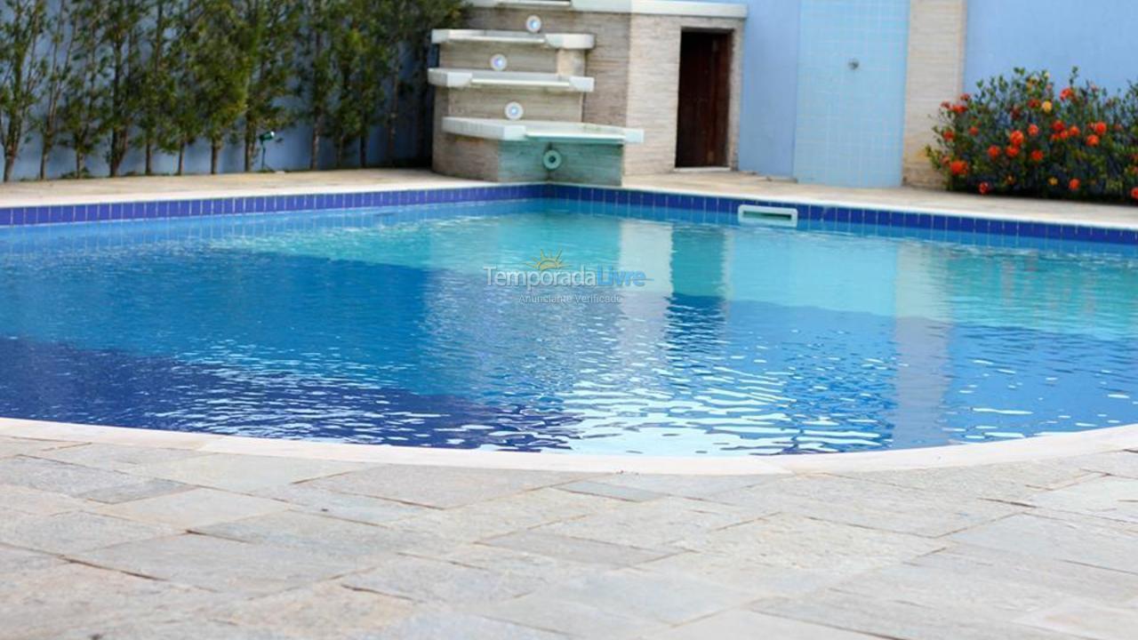 Casa para alquiler de vacaciones em Caraguatatuba (Massaguaçu)