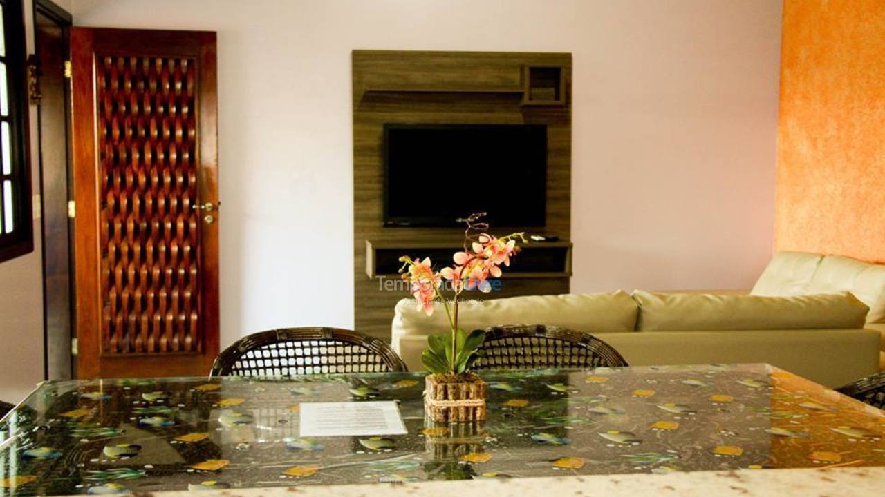 Casa para alquiler de vacaciones em Caraguatatuba (Massaguaçu)