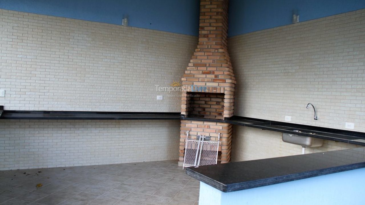 Casa para alquiler de vacaciones em Caraguatatuba (Massaguaçu)