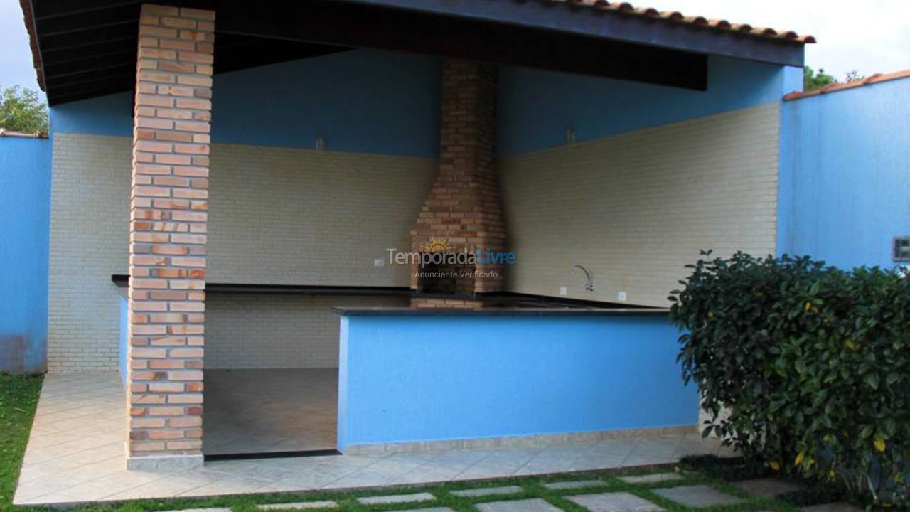 Casa para alquiler de vacaciones em Caraguatatuba (Massaguaçu)