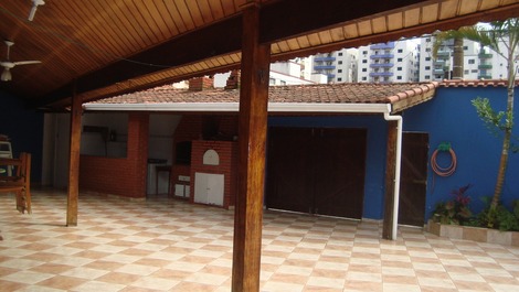 Casa Praia Grande-Ocian-three bedrooms-pool with waterfall