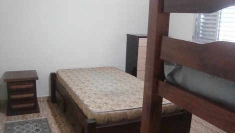 Outro ângulo do mesmo quarto 