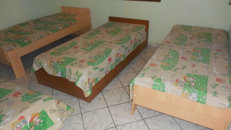 Detalhe do quarto de solteiro