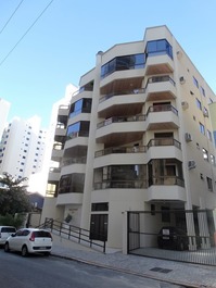 Apartamento para alugar em Itapema - Meia Praia
