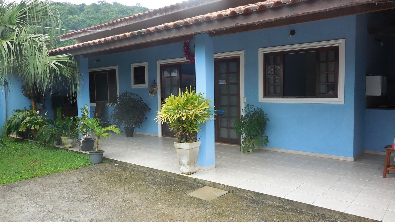 Casa para aluguel de temporada em Caraguatatuba (Massaguaçu)